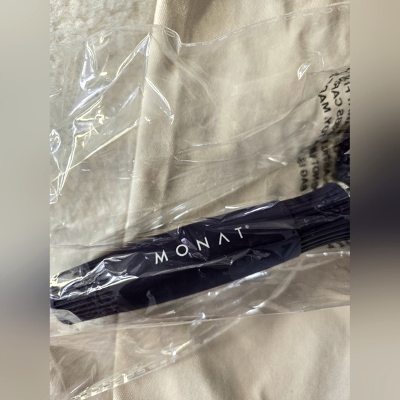 New Monat Round Brush - Picture 5 of 5
